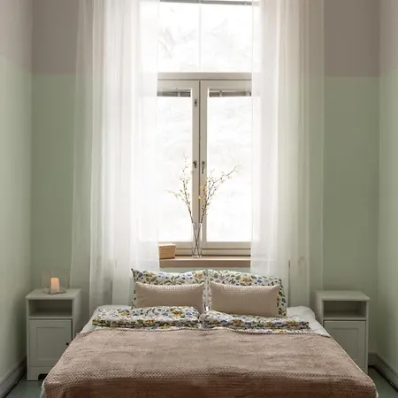 Spacious For Eight In A Good Location * 오울루